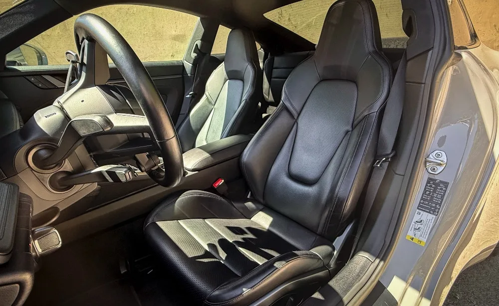 Porsche 911 4 / 4S — detalj